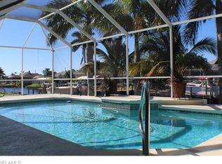 936 SE 23rd Pl, Cape Coral, FL 33990