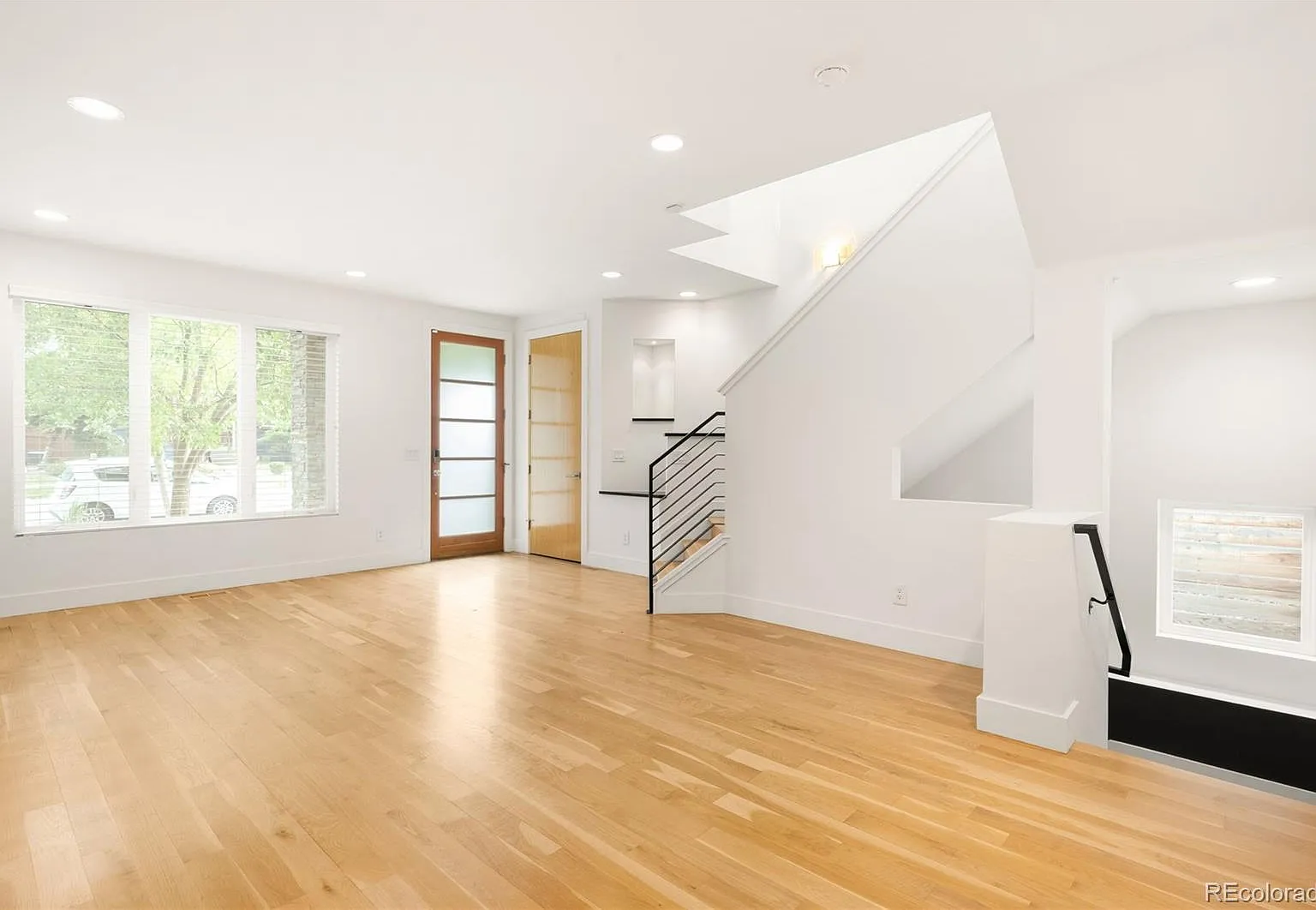 3 bed, 3.5 bath, 2848 sqft, $5,250 — Photo 4