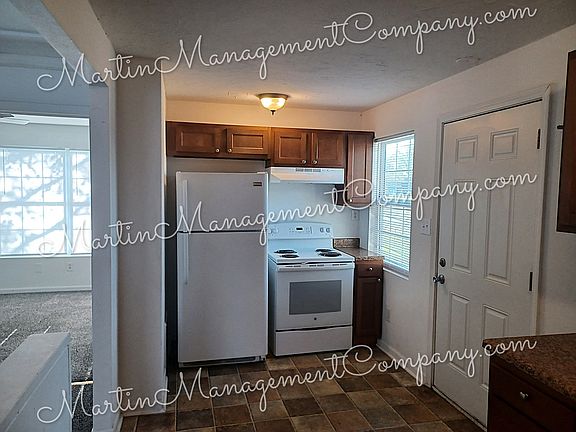 3rd image of 1900 W 10th St #A1