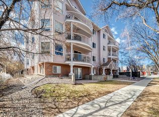 10827 85th Ave NW #101, Edmonton, AB T6E2L2