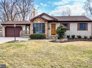 604 Devon Rd, Moorestown, NJ 08057