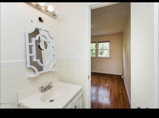 4 Van Dyke Rd, Albany, NY 12205