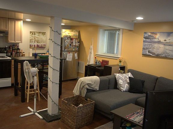 5th image of 1414 Queen Anne Ave N #A