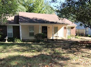 2074 Woodfield Park Dr, Memphis, TN 38134