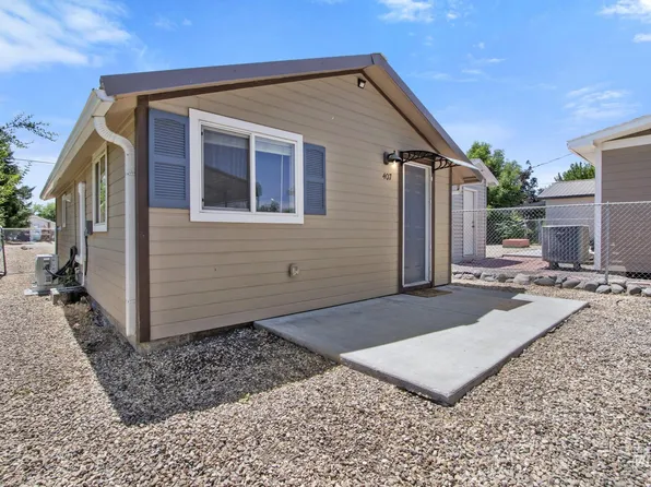 407 1st St N, Marsing, ID 83639