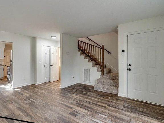 2nd image of 709 Summitt Ave #A