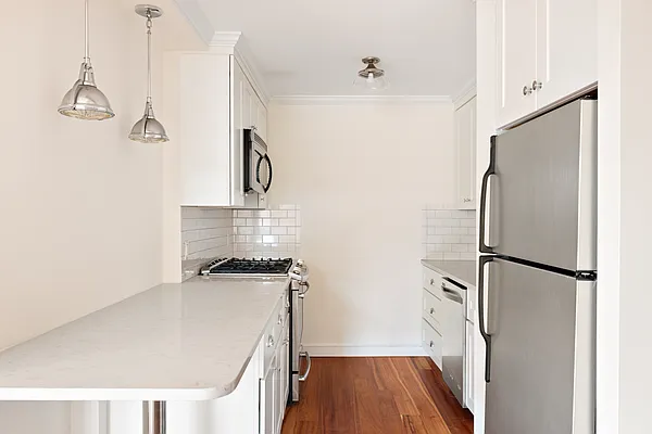 Sold by Compass | media 3