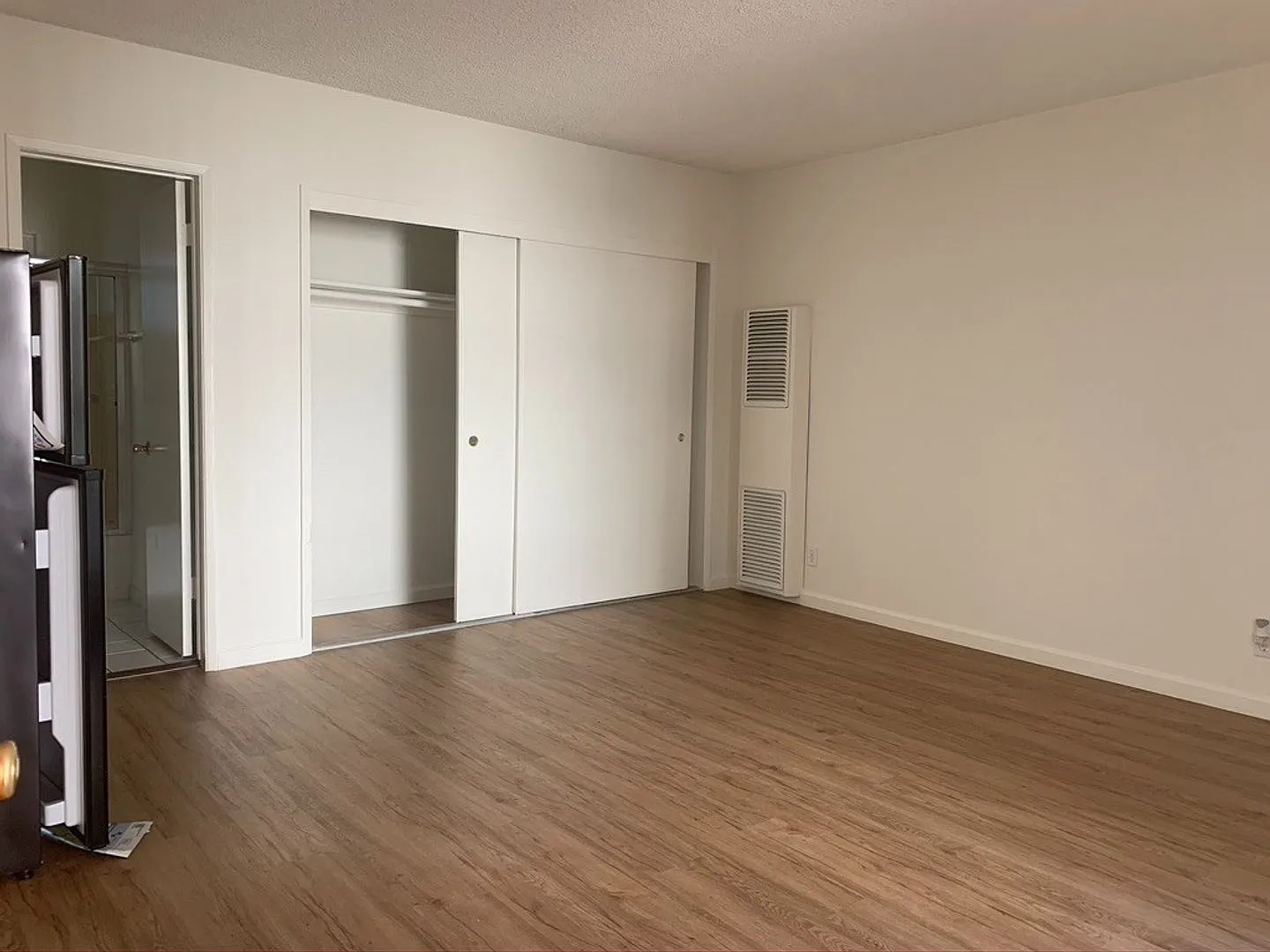 No Kitchen Close To Santa Monica And Beverly Hills — Photo 3