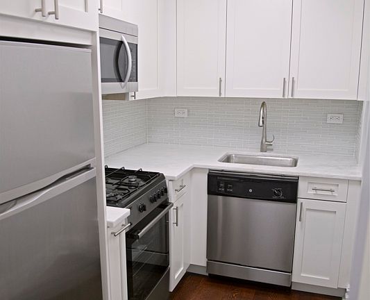 5th image of 305 E 40th St APT 6W