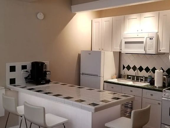 2nd image of 1308 Willow Branch Ave #24-1