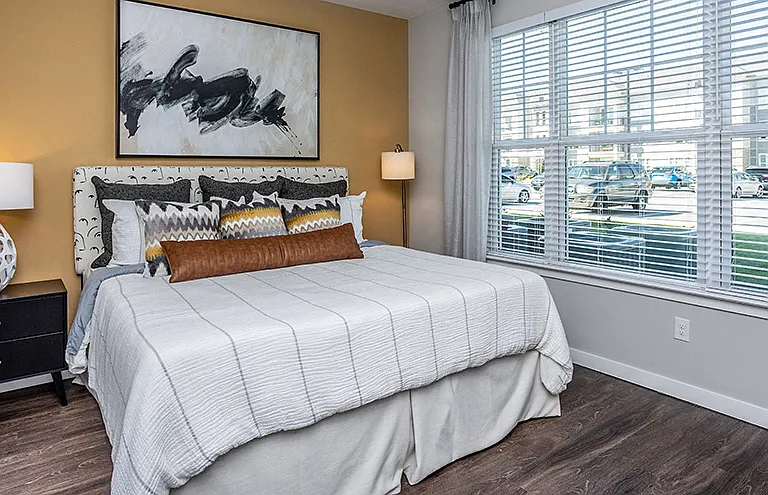 Holly Springs Place Apartments — Photo 13