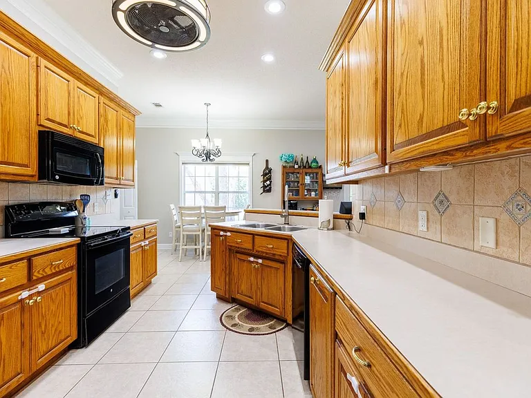 4614 Briarberry Dr — Photo 6