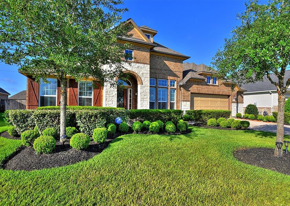 1st image of 26227 Wooded Hollow Ln