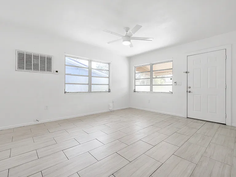313 N Arcadia Ave #313 — Photo 9