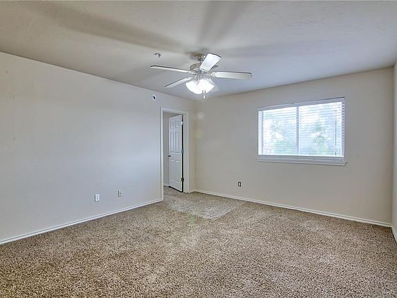 5th image of 1220 12th Ave SE Unit 1210