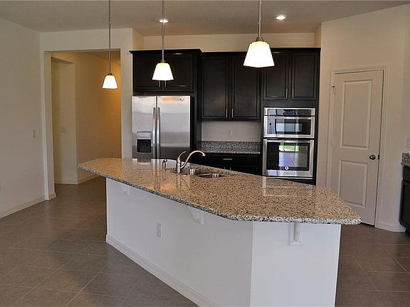 4th image of 3230 Irish Peach Dr