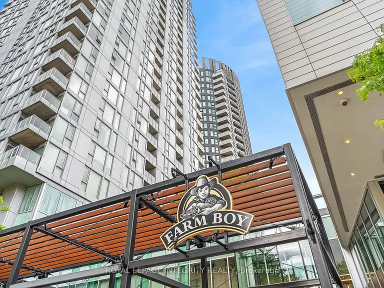 40 Nepean St #2102 — Photo 3