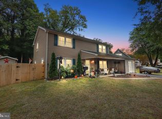 12704 Keswick Ln, Bowie, MD 20715