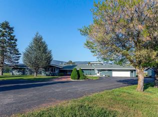 2460 Lakeshore Dr, Klamath Falls, OR 97601