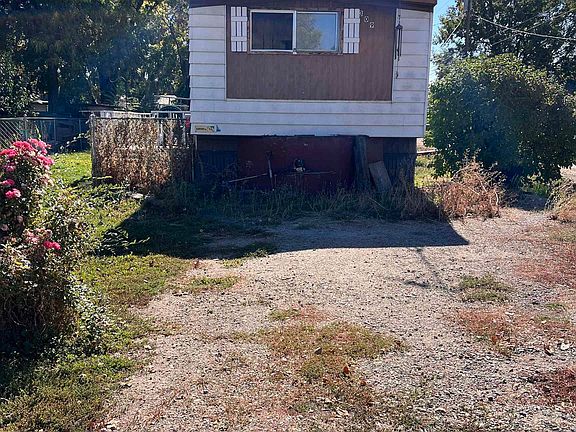 3rd image of 309 W Maple St