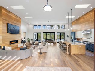 (Undisclosed Address), Sonoma, CA 95476
