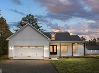 564 Currioman Dr, Montross, VA 22520