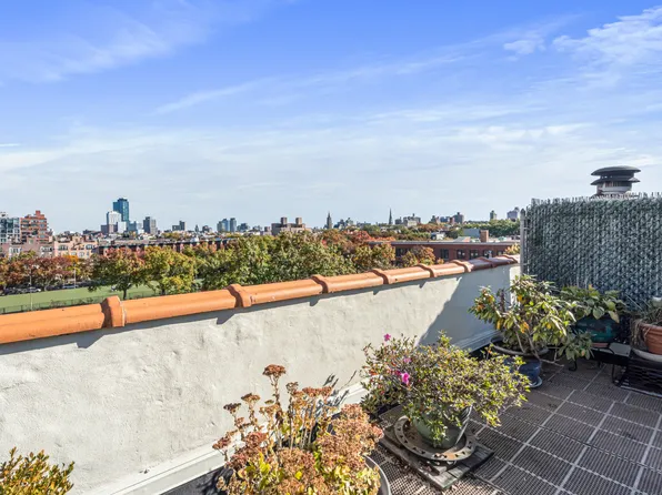 270 5th Street image 3 of 8