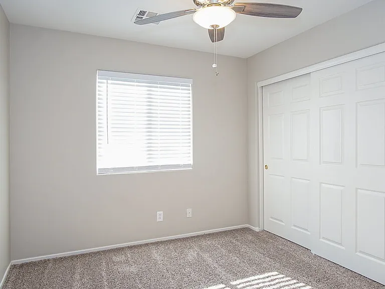 9213 Millikan Ave — Photo 10