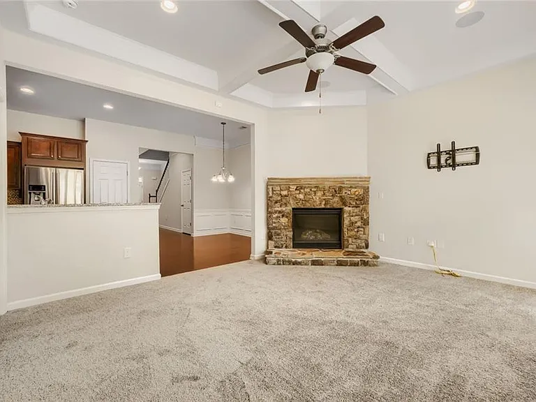 2444 Norwood Dr SE — Photo 7