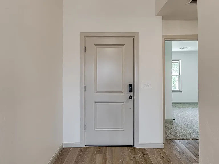 1103 Wisteria Way — Photo 23