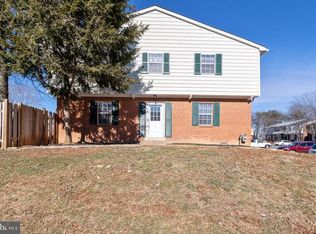 14882 Emberdale Dr, Woodbridge, VA 22193