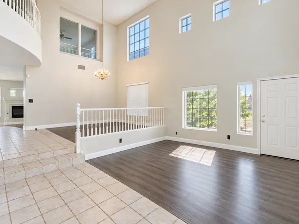 8724 Vivid Violet Ave, Las Vegas, NV 89143