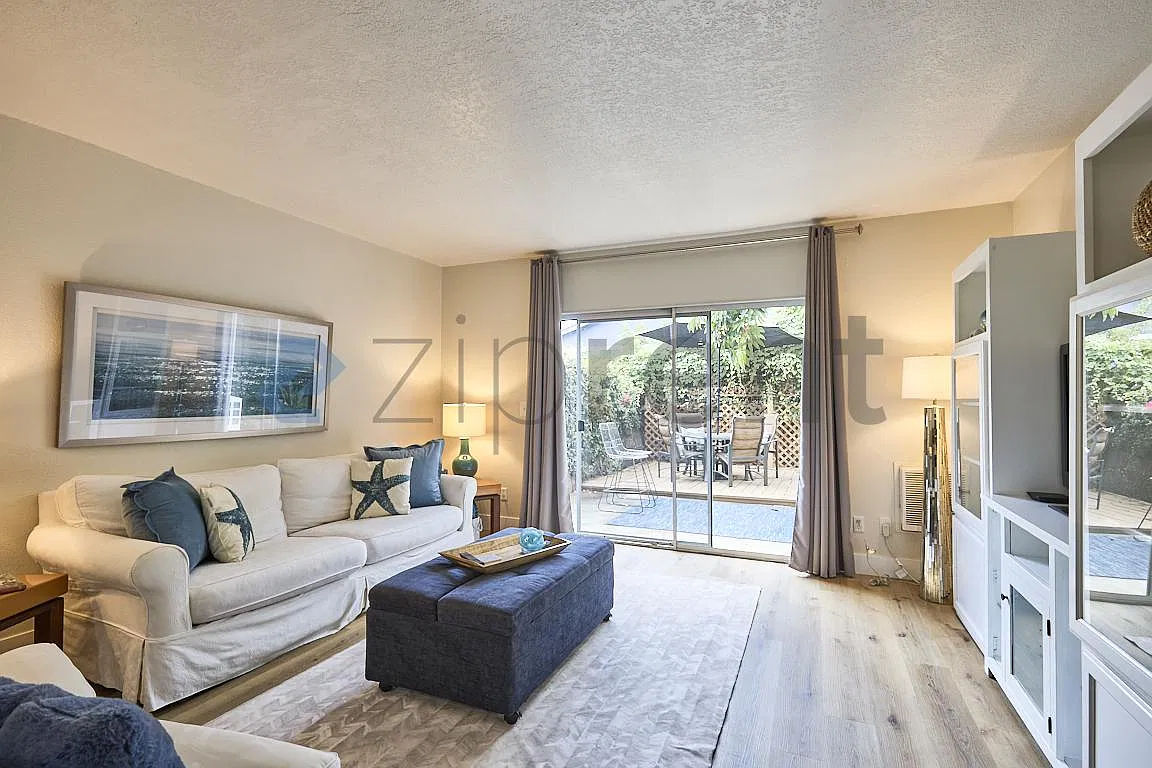 2 bed, 1.5 bath, 1100 sqft, $4,850 — Photo 3