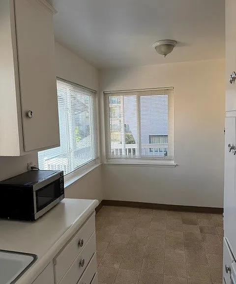 700 Walnut St #2 — Photo 5