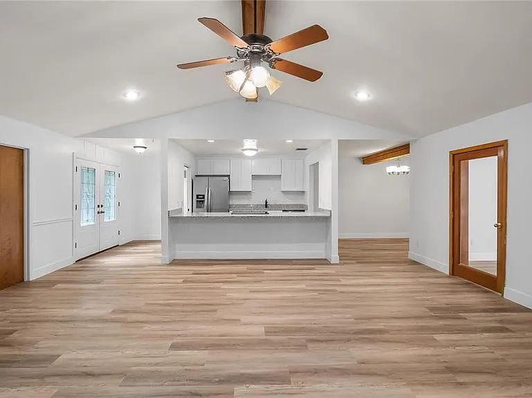 901 Cutler Rd — Photo 10