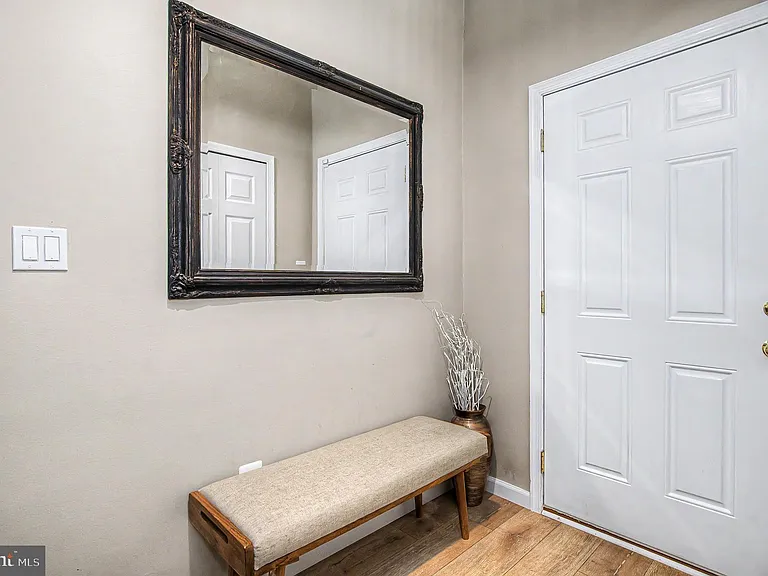 510 Lilac Ter NE — Photo 30