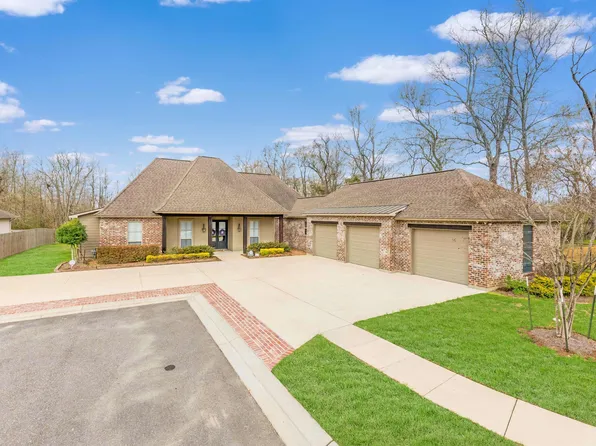 14131 Doe Run Dr, Prairieville, LA 70769