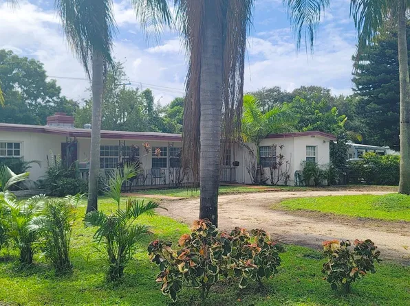 213 SW 3rd Pl, Dania, FL 33004