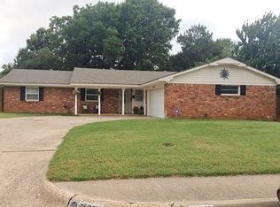 3601 Meadowbrook Dr, Midwest City, OK 73110