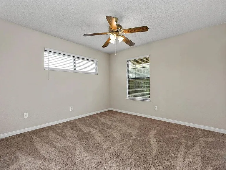 9200 Hoxie Ct — Photo 16