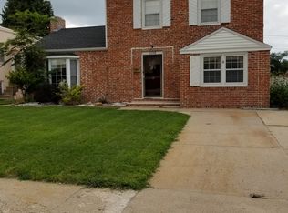 1208 E 1st St, Mccook, NE 69001