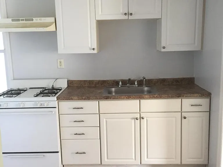 259 Verona Ave #1 — Photo 5
