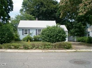 11 Ambler Dr, Norwalk, CT 06851