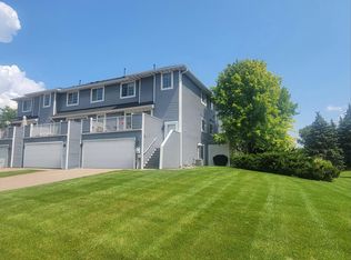 2465 E 117th St #20, Burnsville, MN 55337