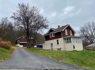 845 Robinson Hill Rd, Johnson City, NY 13790