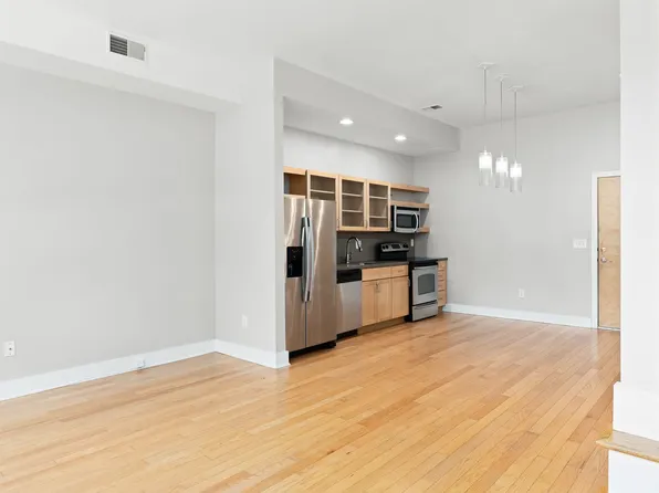 4475 Rainbow Blvd, Kansas City, KS 66103