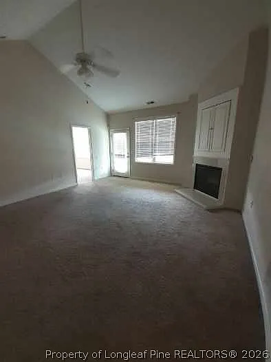 3 bed, 2.0 bath, 890 sqft, $1,350 — Photo 1