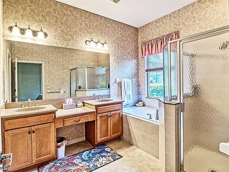 3460 Lakeview Isle Ct — Photo 28