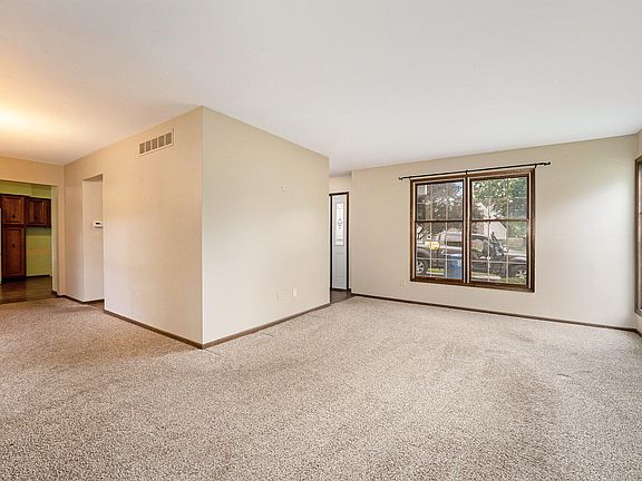 4th image of 1952 Galena Ct