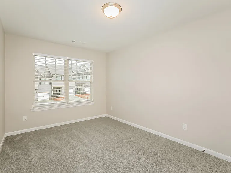 247 Turtle Creek Dr — Photo 12